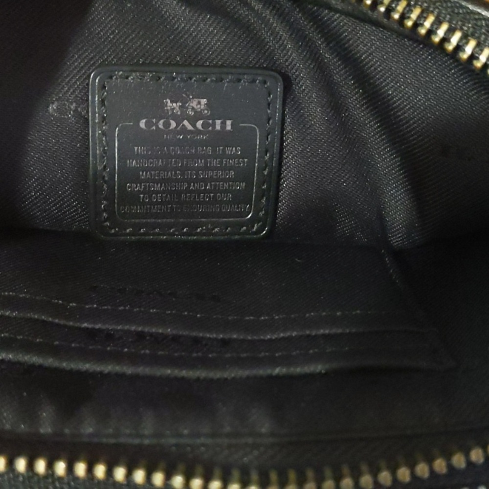 Coach Canyon Quilt Crossbody Clutch - Picture 6 of 9